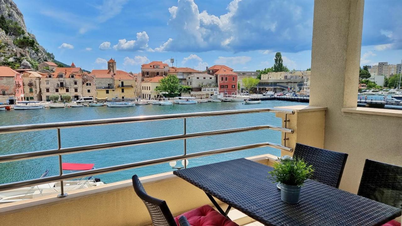 Mitra Zonata Blue Apartment Omiš Екстериор снимка