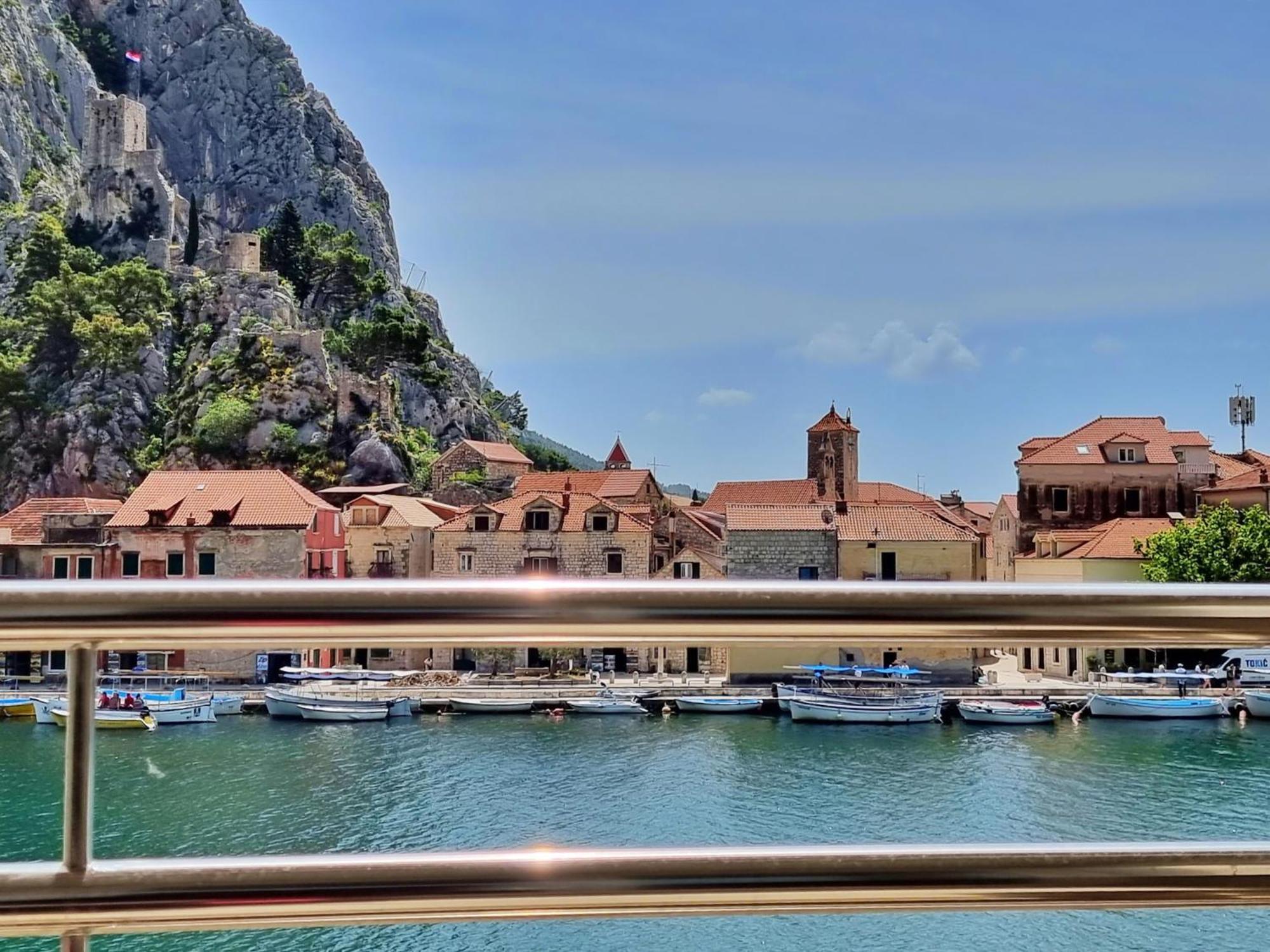 Mitra Zonata Blue Apartment Omiš Екстериор снимка