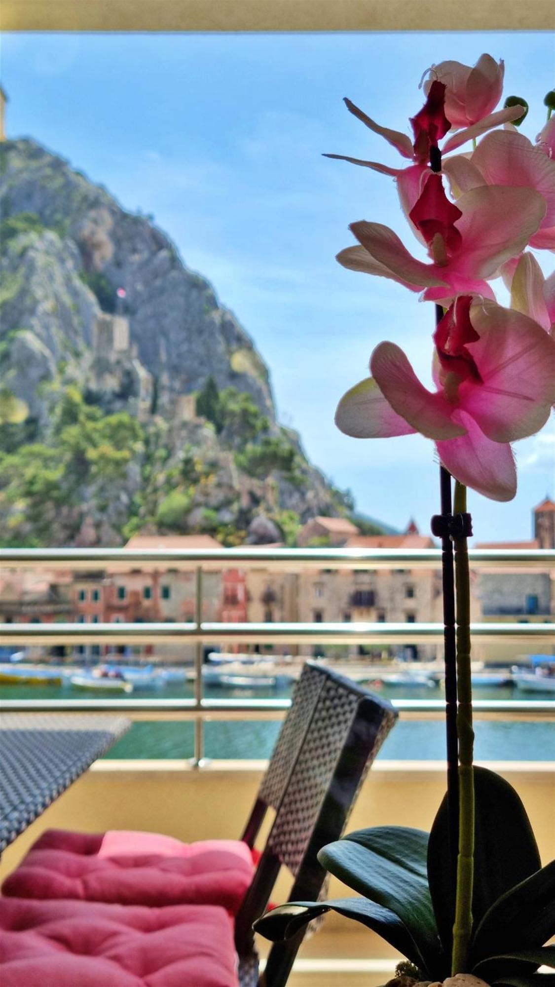 Mitra Zonata Blue Apartment Omiš Екстериор снимка