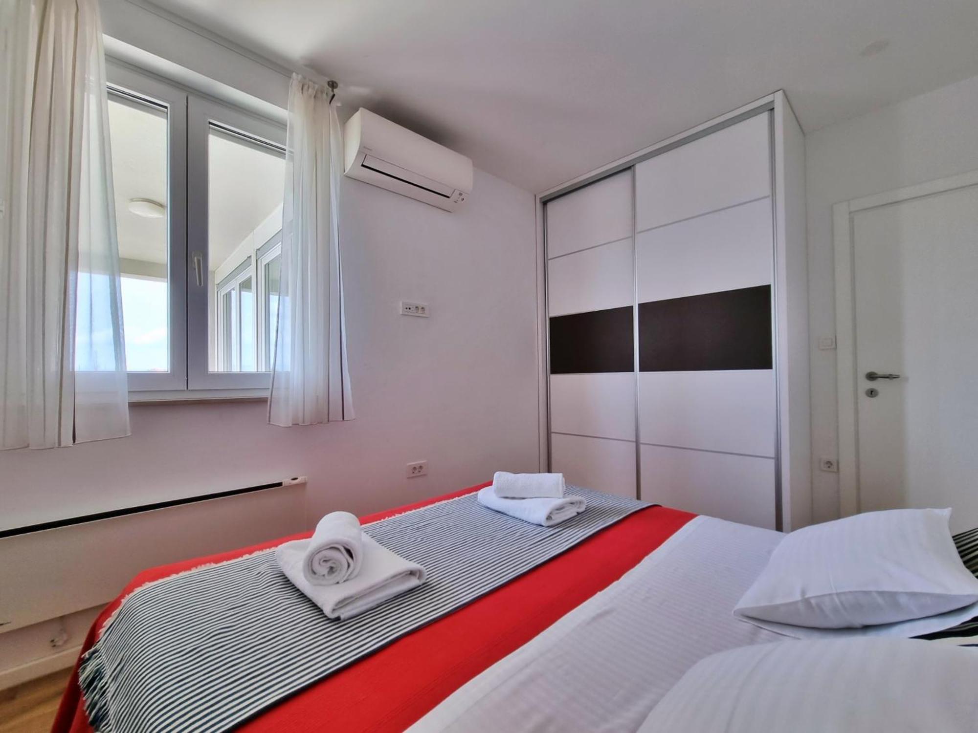 Mitra Zonata Blue Apartment Omiš Екстериор снимка