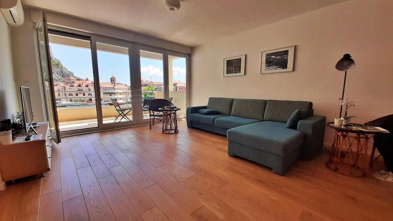 Mitra Zonata Blue Apartment Omiš Екстериор снимка