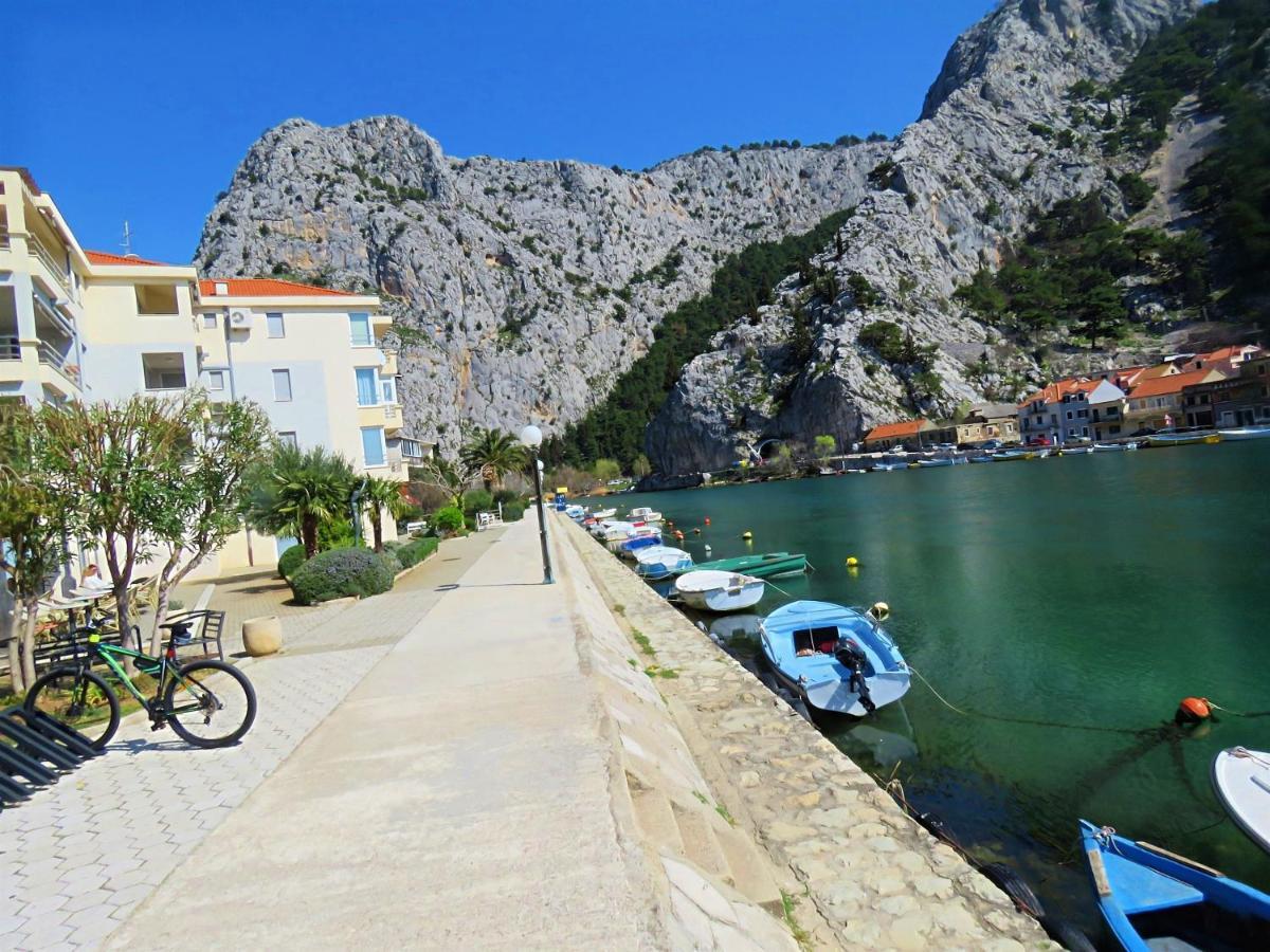 Mitra Zonata Blue Apartment Omiš Екстериор снимка