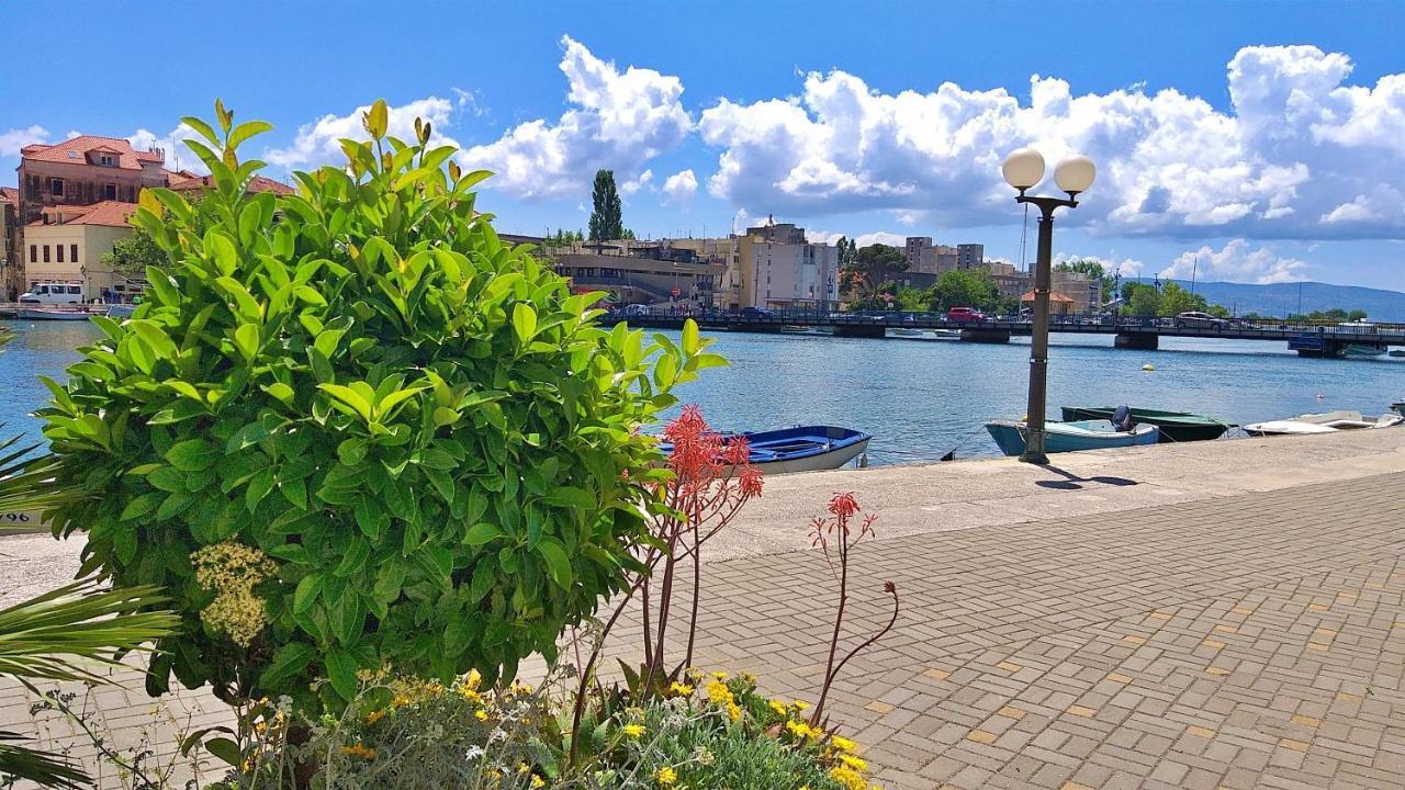 Mitra Zonata Blue Apartment Omiš Екстериор снимка